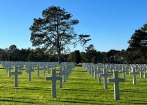 Normandy tour Dday tour American cemetry Omaha Beach WWII World War II 100% all inclusive