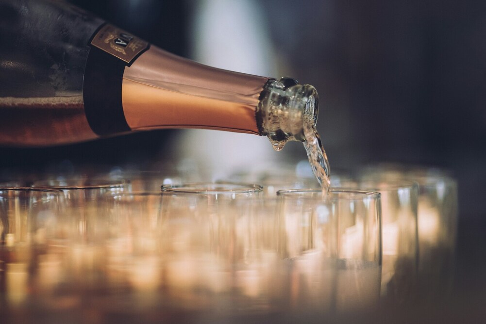 champagne-versus-cremant-tasting